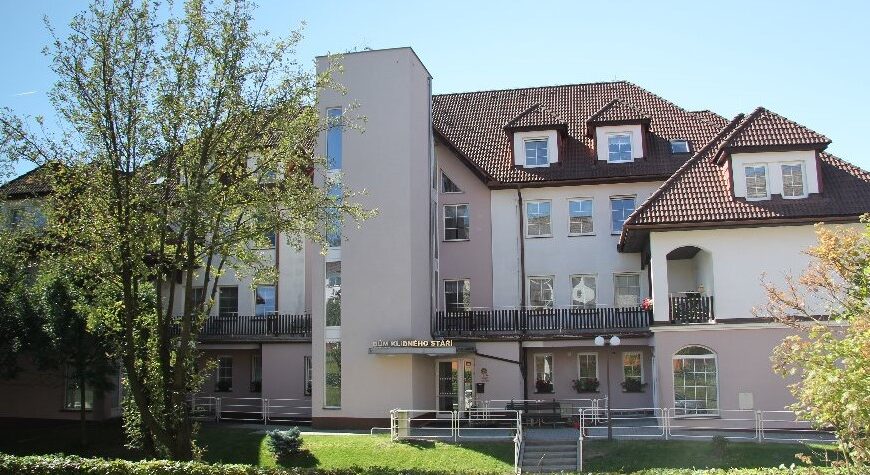 Dům klidného stáří ve Žďáře nad Sázavou prošel rozsáhlou rekonstrukcí