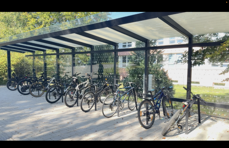 Vybudování cyklopřístřešků ve Žďáře je dalším bodem posílení zdejší cyklo-infrastruktury